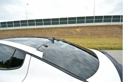 Накладка на заднее стекло на Kia Stinger GT